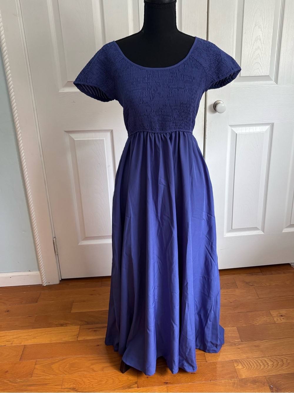 NWT Kohl's Indigo Maxi Dress with Smocked Bodice